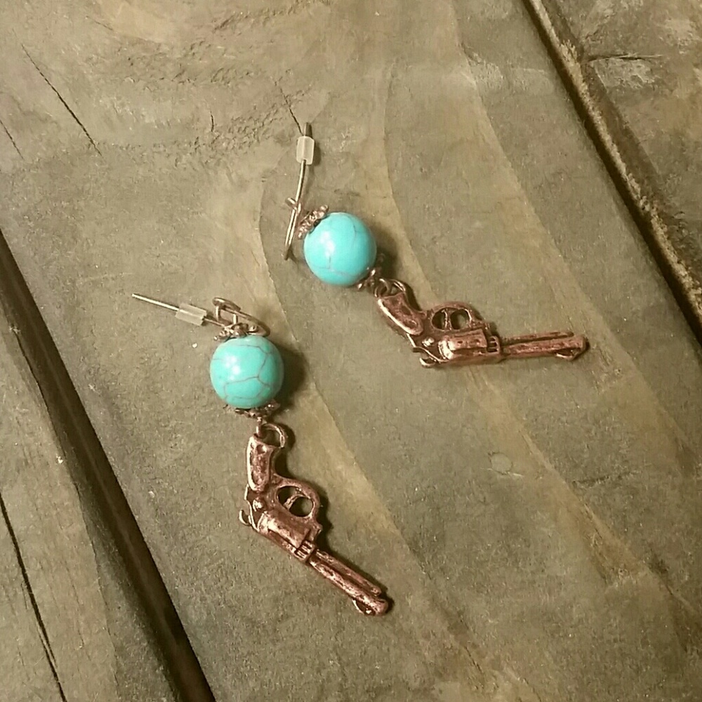NWOT Copper pistol Earrings